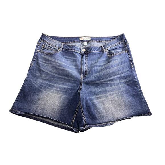 Women's Plus Size Cato Jean Shorts Sz 22W Dark Blue Wash Stretch 8" Inseam - Picture 2 of 5